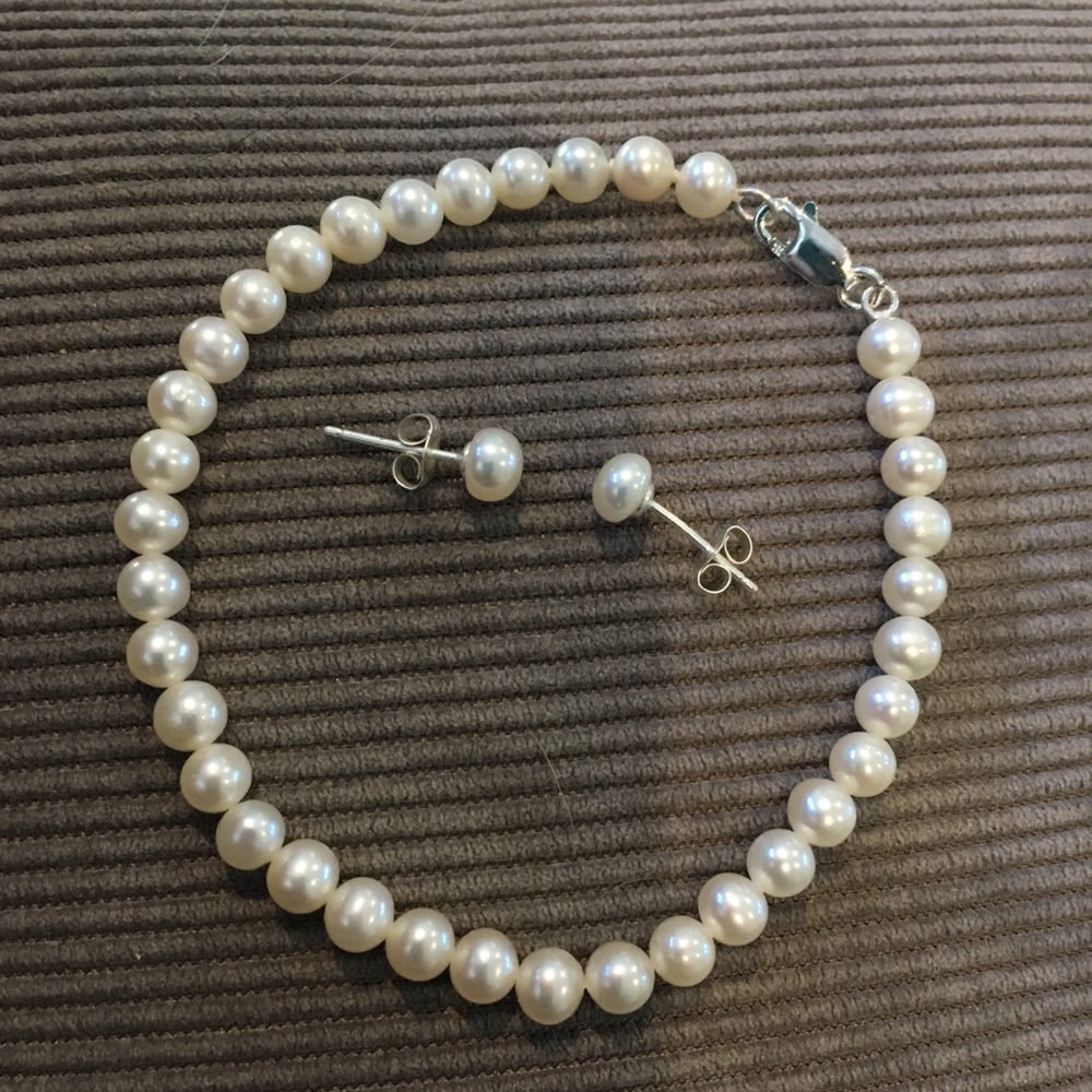 Freshwater Pearl Bracelet +Earrings (SW) - Picture 2 of 9